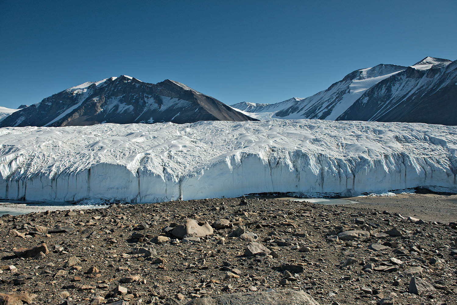 Antarktis_Dry_Valley_Glacier_1_MW